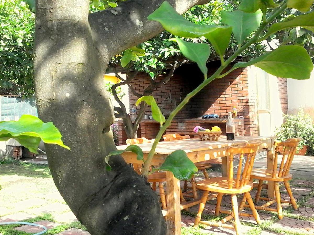 Casa Unifamiliar Con Jard N Privado Villa Agnone Bagni Ngoại thất bức ảnh