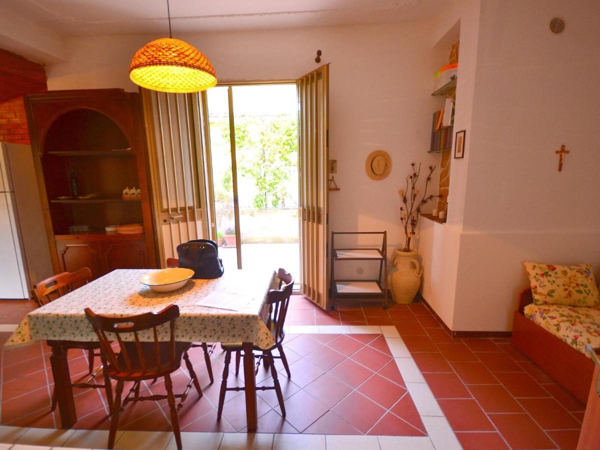 Casa Unifamiliar Con Jard N Privado Villa Agnone Bagni Ngoại thất bức ảnh